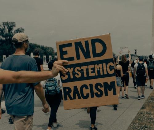 Studiedag Jeugdwerk tegen racisme (online)